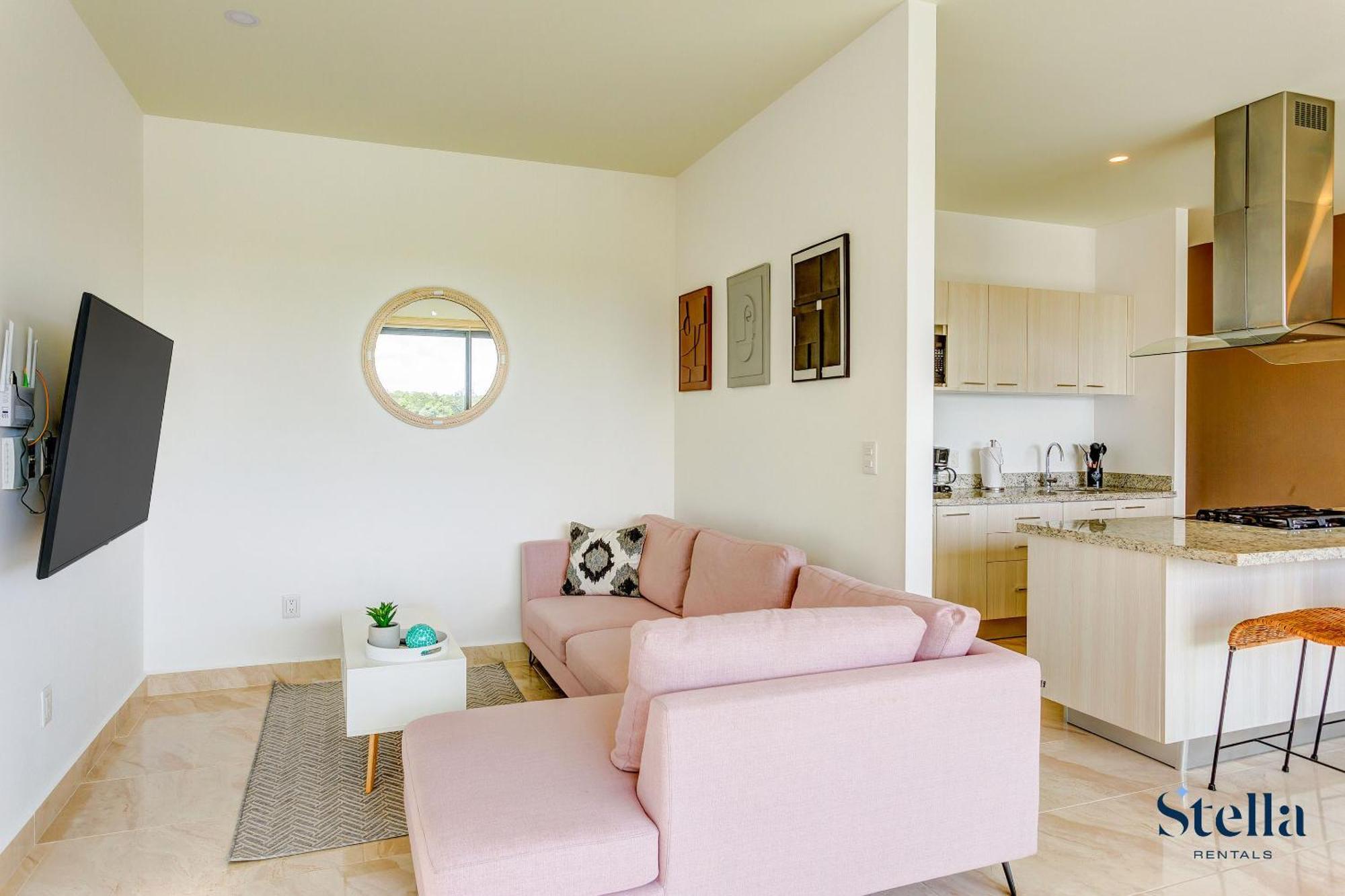New Complex Style With Amenities Near Downtown 7min